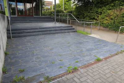 Eingang Widukind-Gymnasium (03.08.2020)